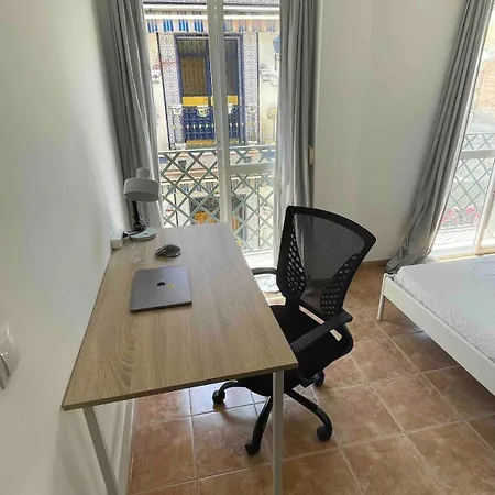 2-bedroom Sunny Flat Apartament *