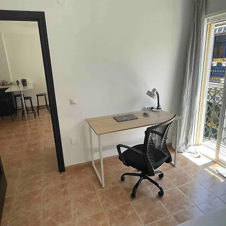 2-bedroom Sunny Flat Apartament Malaga